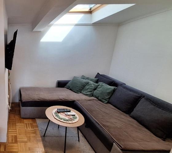 Apartman Ellye Lukavica ภายนอก รูปภาพ